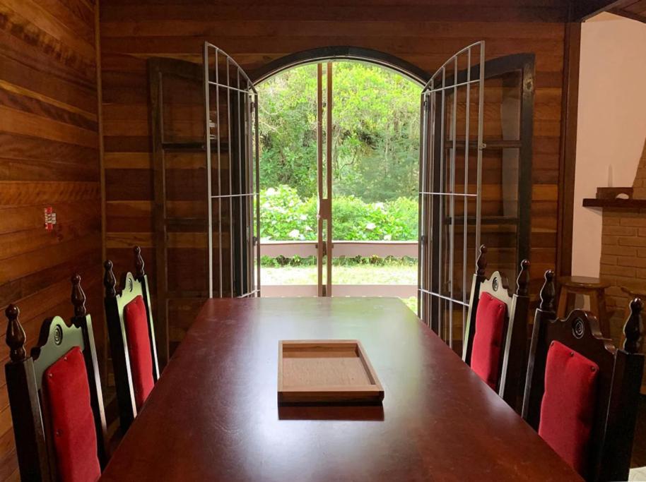 Confortável casa com lareira 10min Capivari Campos do Jordão Exterior foto